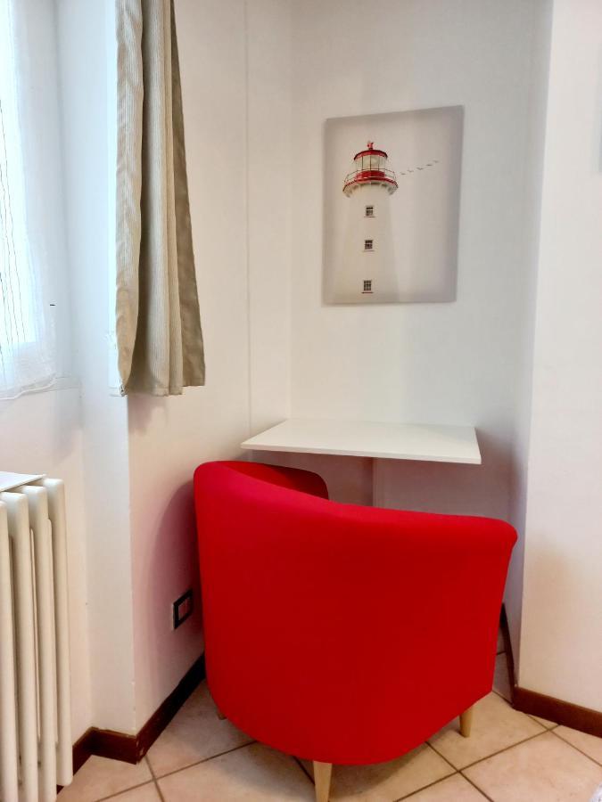 Il Sole, Grande Appartamento In Collina Brunate Exterior photo