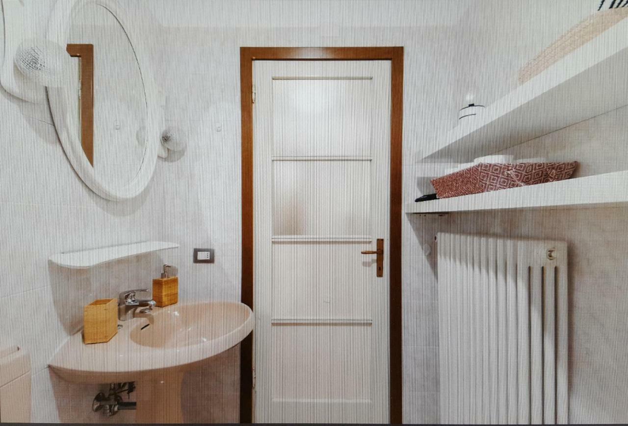Il Sole, Grande Appartamento In Collina Brunate Exterior photo